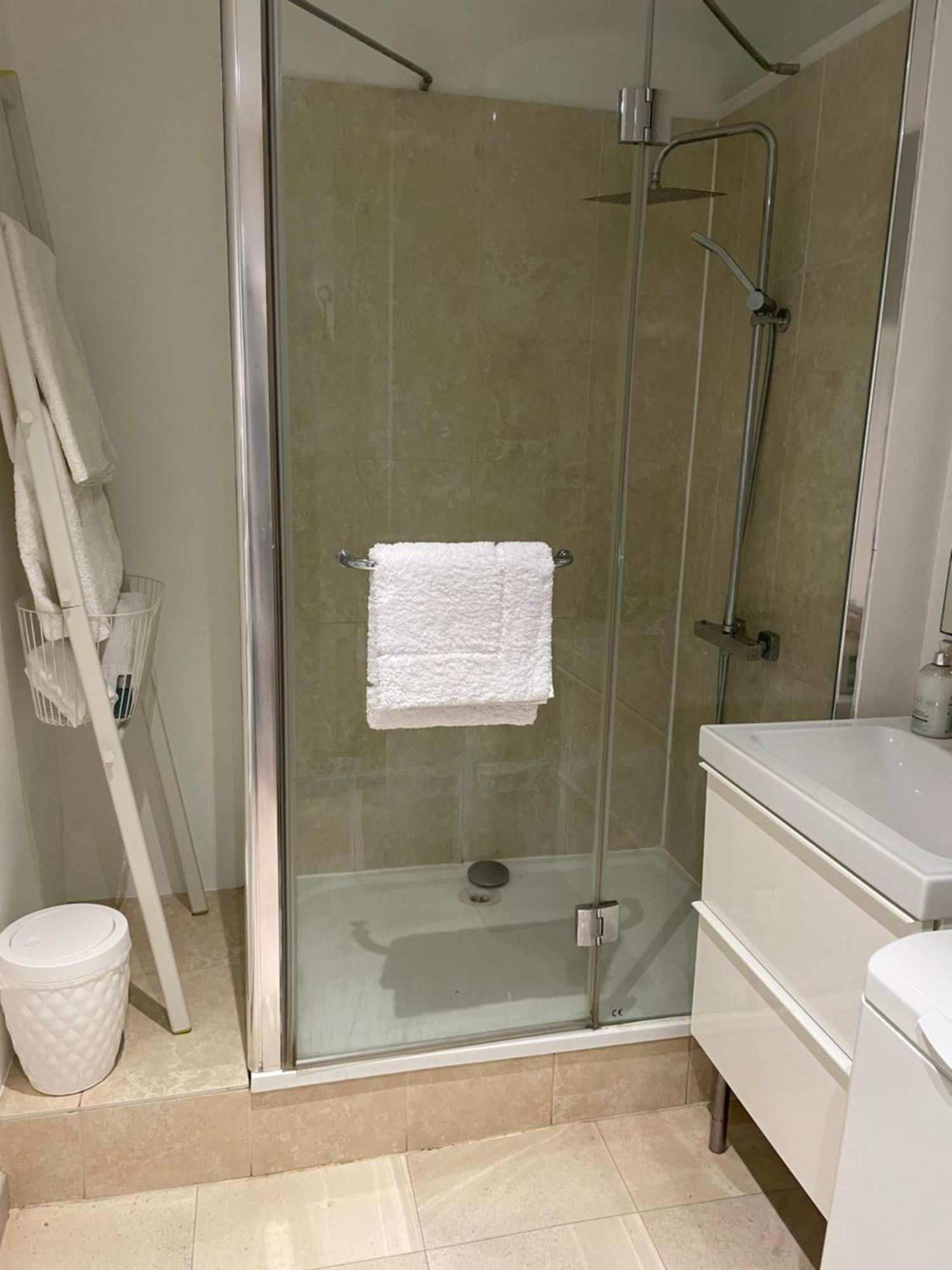 Appartement Au Port Динан Екстериор снимка